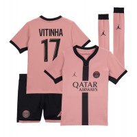 Maglia Calcio Paris Saint-Germain Vitinha #17 Terza Divisa Bambino 2024-25 Manica Corta (+ pantaloncini)